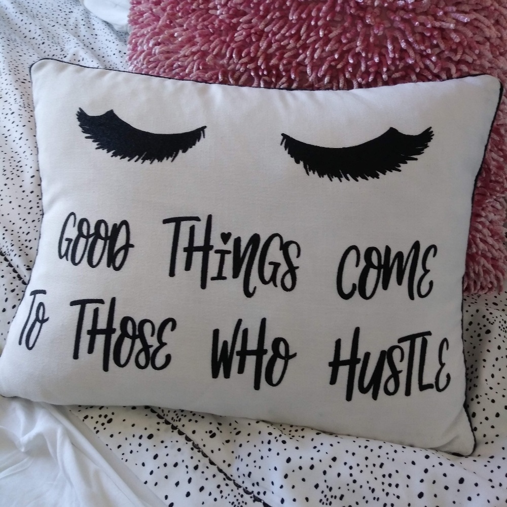 Meet your Posher, Lina